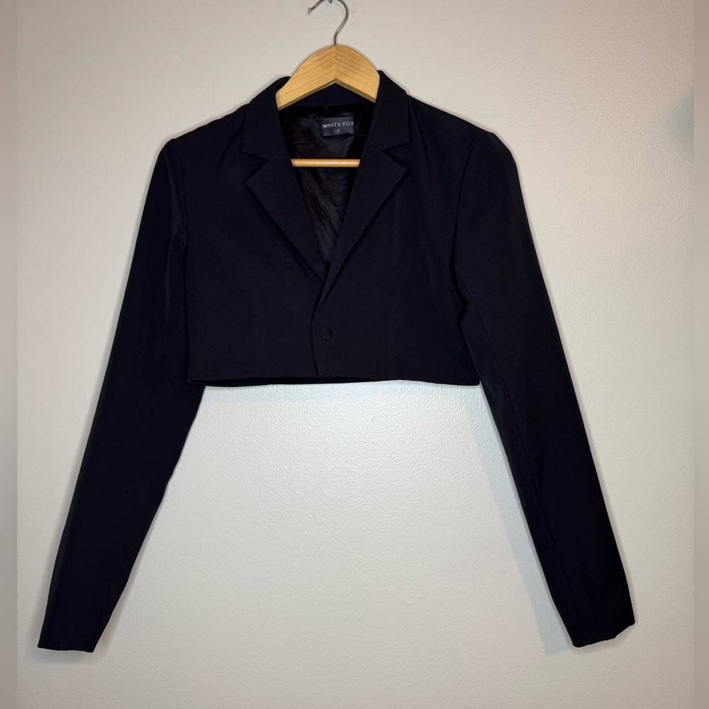 White Fox Cropped Black Blazer Jacket Women Size S Fitted Single‎ Button
